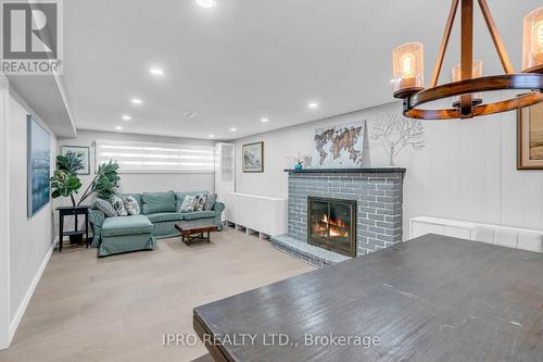 692 Woodview Road, Burlington, ON - Indoor Photo Showing Living Room With Fireplace