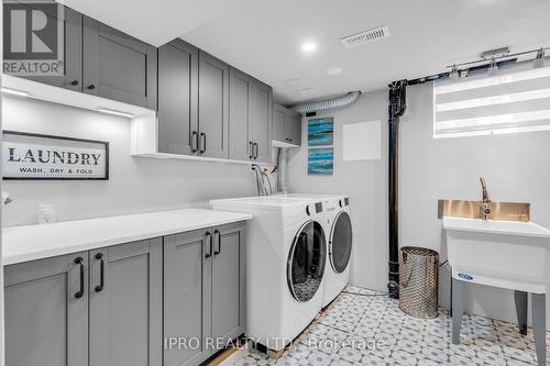 692 Woodview Road, Burlington, ON - Indoor Photo Showing Laundry Room