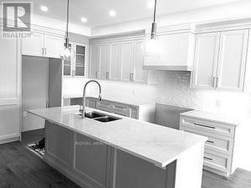 44 St Augustine Drive, Whitby (Brooklin), ON - Indoor Photo Showing Kitchen With Double Sink With Upgraded Kitchen