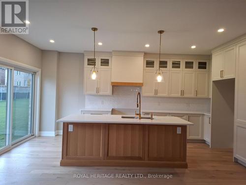 42 St Augustine Drive, Whitby, ON - Indoor Photo Showing Kitchen