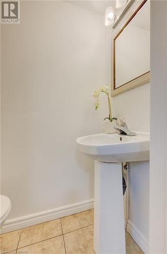 296 Park Street, Kitchener, ON - Indoor Photo Showing Bathroom