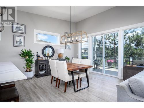 8812 Oxford Road, Vernon, BC - Indoor Photo Showing Dining Room