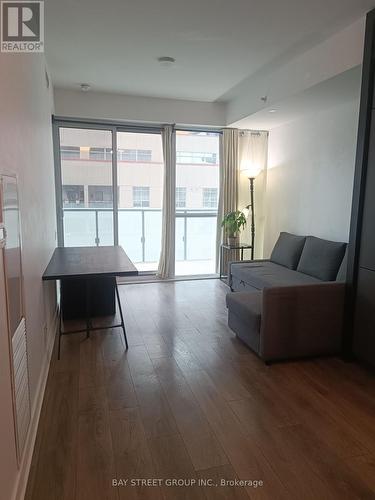 1207 - 15 Grenville Street, Toronto, ON - Indoor Photo Showing Living Room