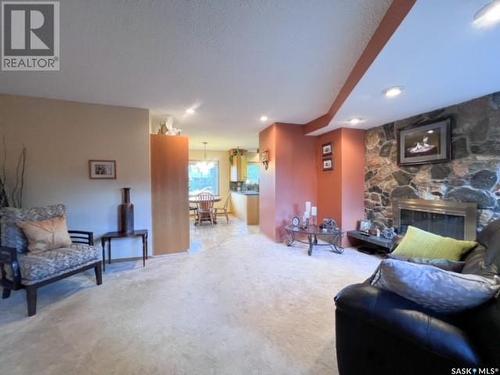 1109 Bothwell Drive, Swift Current, SK - Indoor Photo Showing Living Room With Fireplace