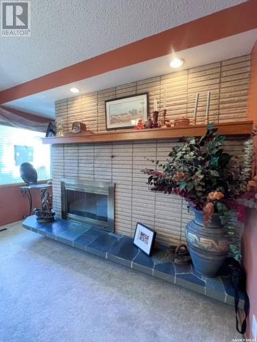 1109 Bothwell Drive, Swift Current, SK - Indoor With Fireplace