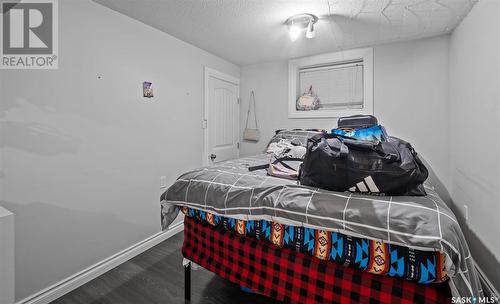 575 12Th Street E, Prince Albert, SK - Indoor Photo Showing Bedroom