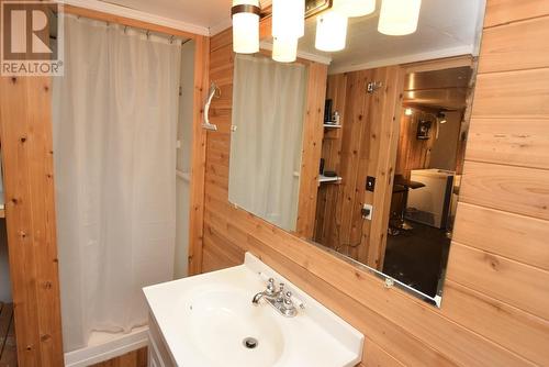 299 River St, Thessalon, ON - Indoor Photo Showing Bathroom