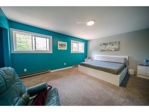 526 20Th Avenue S, Cranbrook, BC - Indoor Photo Showing Bedroom