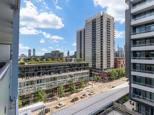 813-34 Tubman Ave, Toronto, ON - Outdoor With Balcony With Facade