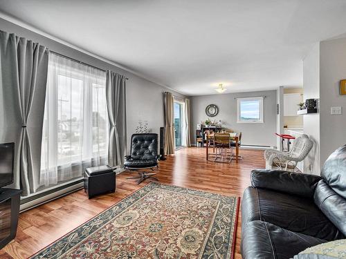 Living room - 845  - 851 Rue Du Cardinal-Léger, Magog, QC - Indoor Photo Showing Living Room