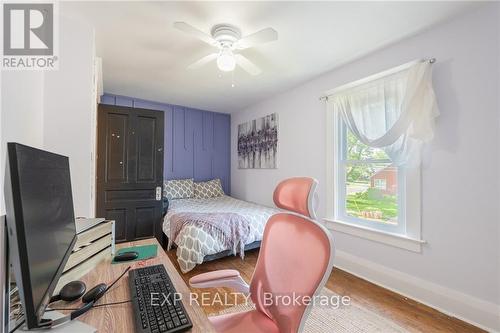 129 Forest Avenue, Port Colborne, ON - Indoor Photo Showing Bedroom