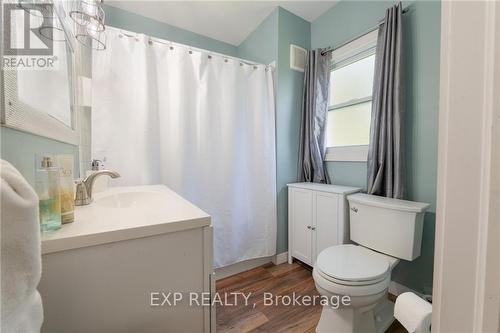 129 Forest Avenue, Port Colborne, ON - Indoor Photo Showing Bathroom