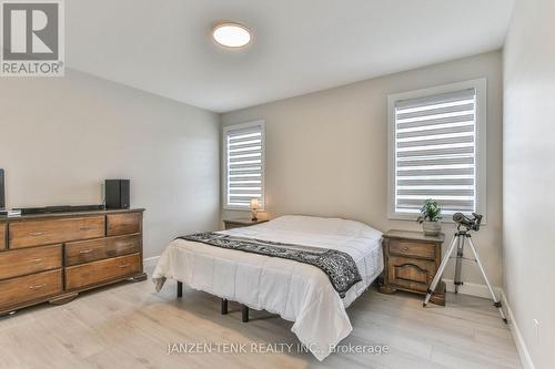 14 Chestnut Street, Bayham (Vienna), ON - Indoor Photo Showing Bedroom