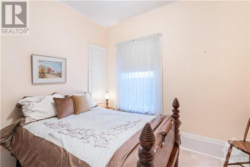 201 Clothier St West, Kemptville, ON - Indoor Photo Showing Bedroom