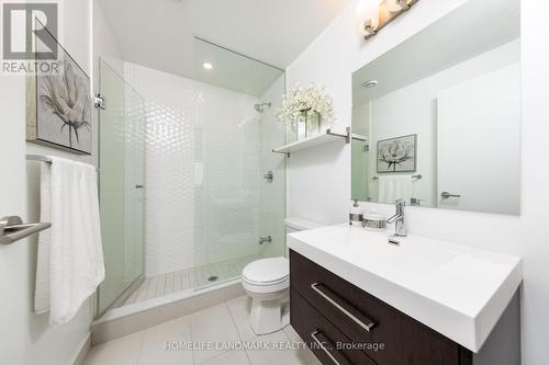 #2812 - 403 Church Street, Toronto, ON - Indoor Photo Showing Bathroom
