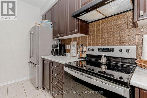 9 Cloy Drive, Thorold, ON - Indoor Photo Showing Kitchen