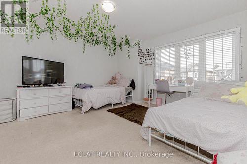 9 Cloy Drive, Thorold, ON - Indoor Photo Showing Bedroom