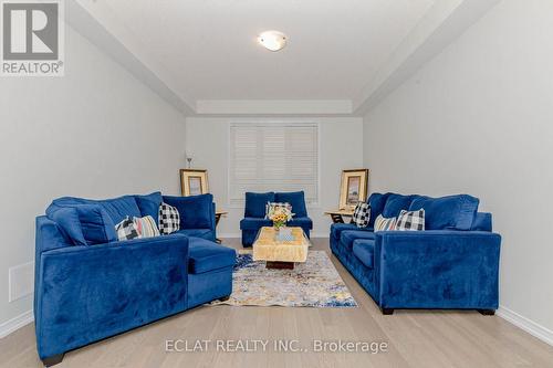 9 Cloy Drive, Thorold, ON - Indoor Photo Showing Living Room