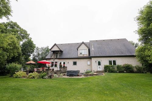 85 Heritage Drive, Dufferin, MB - Outdoor