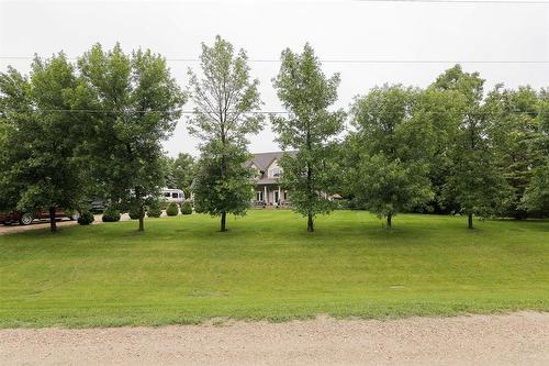 85 Heritage Drive, Dufferin, MB - Outdoor