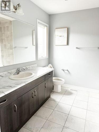 1091 Biason Circle, Milton (Willmott), ON - Indoor Photo Showing Bathroom