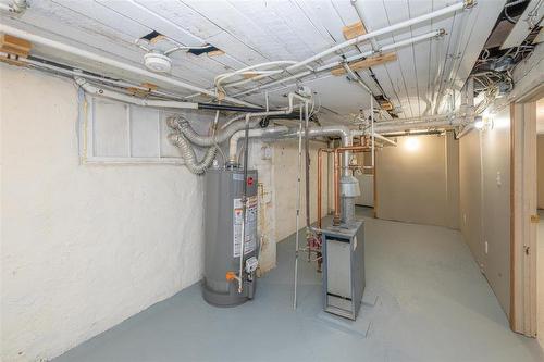 269 Toronto Street, Winnipeg, MB - Indoor Photo Showing Basement