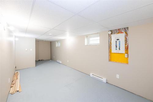 269 Toronto Street, Winnipeg, MB - Indoor Photo Showing Basement