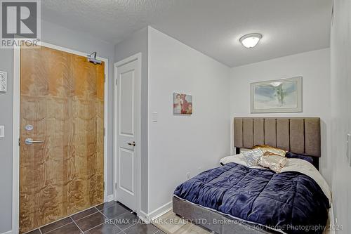 405 - 1235 Bayly Street, Pickering, ON - Indoor Photo Showing Bedroom