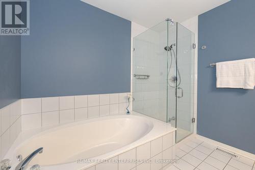 10C - 928 Queen Street W, Mississauga, ON - Indoor Photo Showing Bathroom