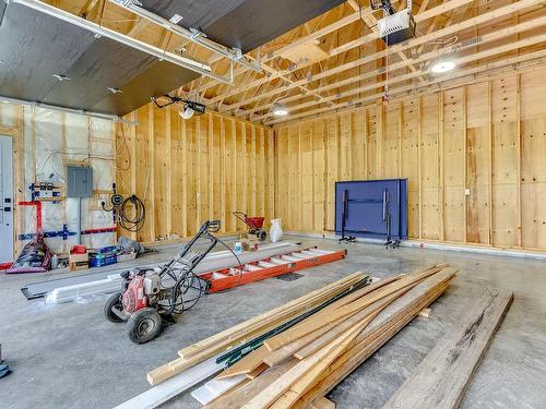 Garage - 117 Ch. Santerre, Sutton, QC - Indoor Photo Showing Basement