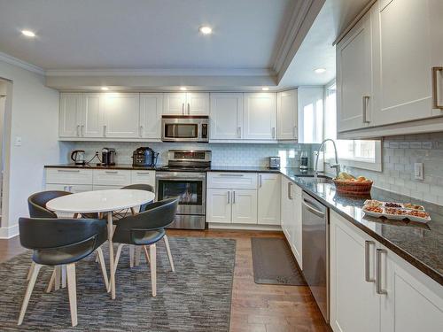 Cuisine - 51 Rue Desbarats, Kirkland, QC - Indoor Photo Showing Kitchen