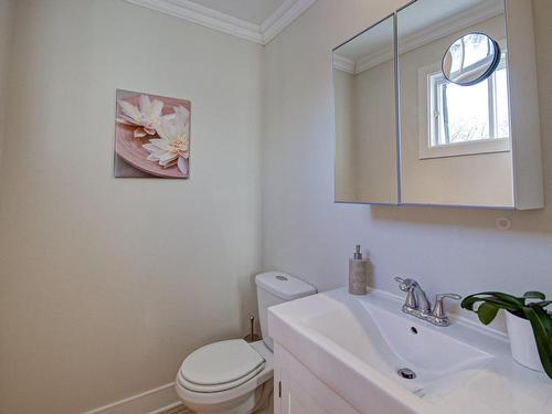 Salle d'eau - 51 Rue Desbarats, Kirkland, QC - Indoor Photo Showing Bathroom