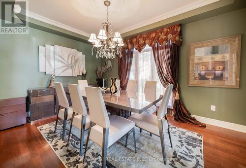 35 Hanton Crescent, Caledon, ON - Indoor Photo Showing Dining Room