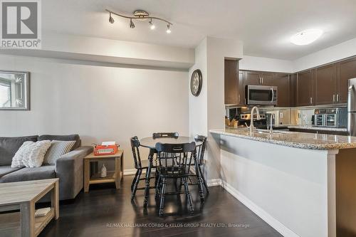 608 - 4968 Yonge Street, Toronto, ON - Indoor Photo Showing Kitchen With Upgraded Kitchen