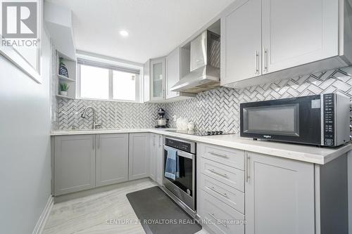 55 Netherwood Road, Kitchener, ON - Indoor Photo Showing Kitchen With Upgraded Kitchen