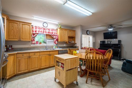 2505 Henderson Drive, Armstrong, BC - Indoor