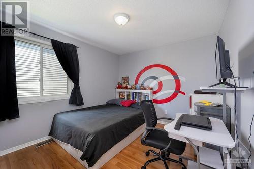 2176 Valin Street, Ottawa, ON - Indoor Photo Showing Bedroom