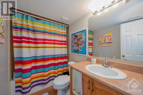 2176 Valin Street, Ottawa, ON - Indoor Photo Showing Bathroom