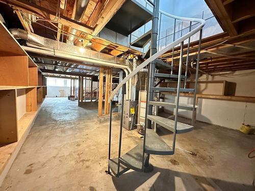 826 Boundary Creek Lane, Greenwood, BC - Indoor Photo Showing Basement