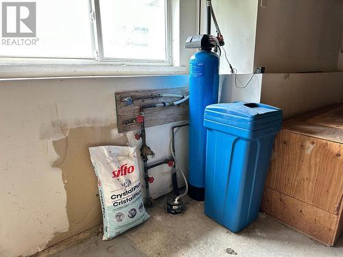 826 Boundary Creek Lane, Greenwood, BC - Indoor Photo Showing Laundry Room