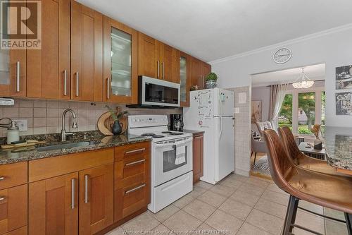 1703 Labadie, Windsor, ON - Indoor Photo Showing Kitchen