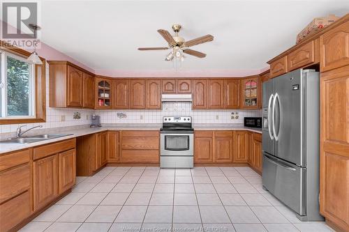 877 Lauzon Road, Windsor, ON - Indoor Photo Showing Kitchen With Double Sink