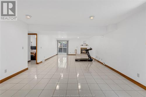 877 Lauzon Road, Windsor, ON - Indoor Photo Showing Other Room