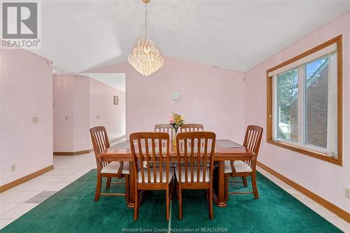 877 Lauzon Road, Windsor, ON - Indoor Photo Showing Dining Room