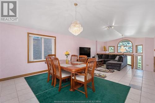 877 Lauzon Road, Windsor, ON - Indoor Photo Showing Dining Room