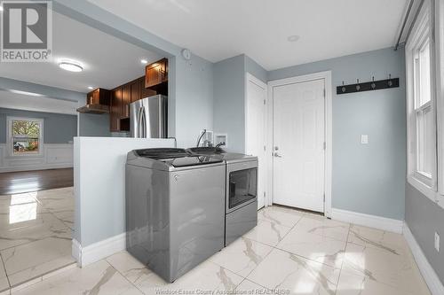 1865 George, Windsor, ON - Indoor Photo Showing Laundry Room