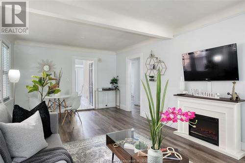 1226 Bruce, Windsor, ON - Indoor Photo Showing Living Room With Fireplace