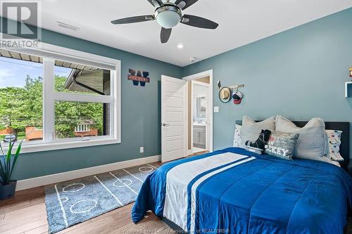 911 Jarvis Avenue, Windsor, ON - Indoor Photo Showing Bedroom