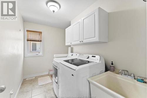 807 Cousineau Road, Windsor, ON - Indoor Photo Showing Laundry Room