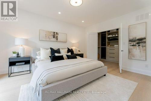 12 Davies Crescent, Toronto, ON - Indoor Photo Showing Bedroom